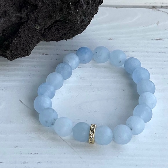 Crystal Chalcedony Beaded Bracelet - Blue Mist - Picture 3 of 4